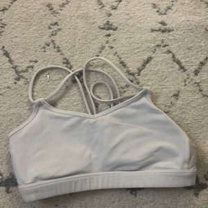 Lululemon strappy back white sports bra size 0